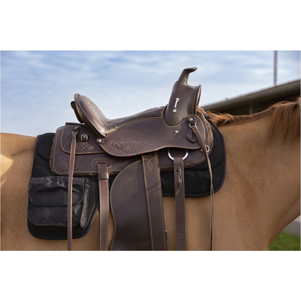 Westernpad mit Taschen schwarz