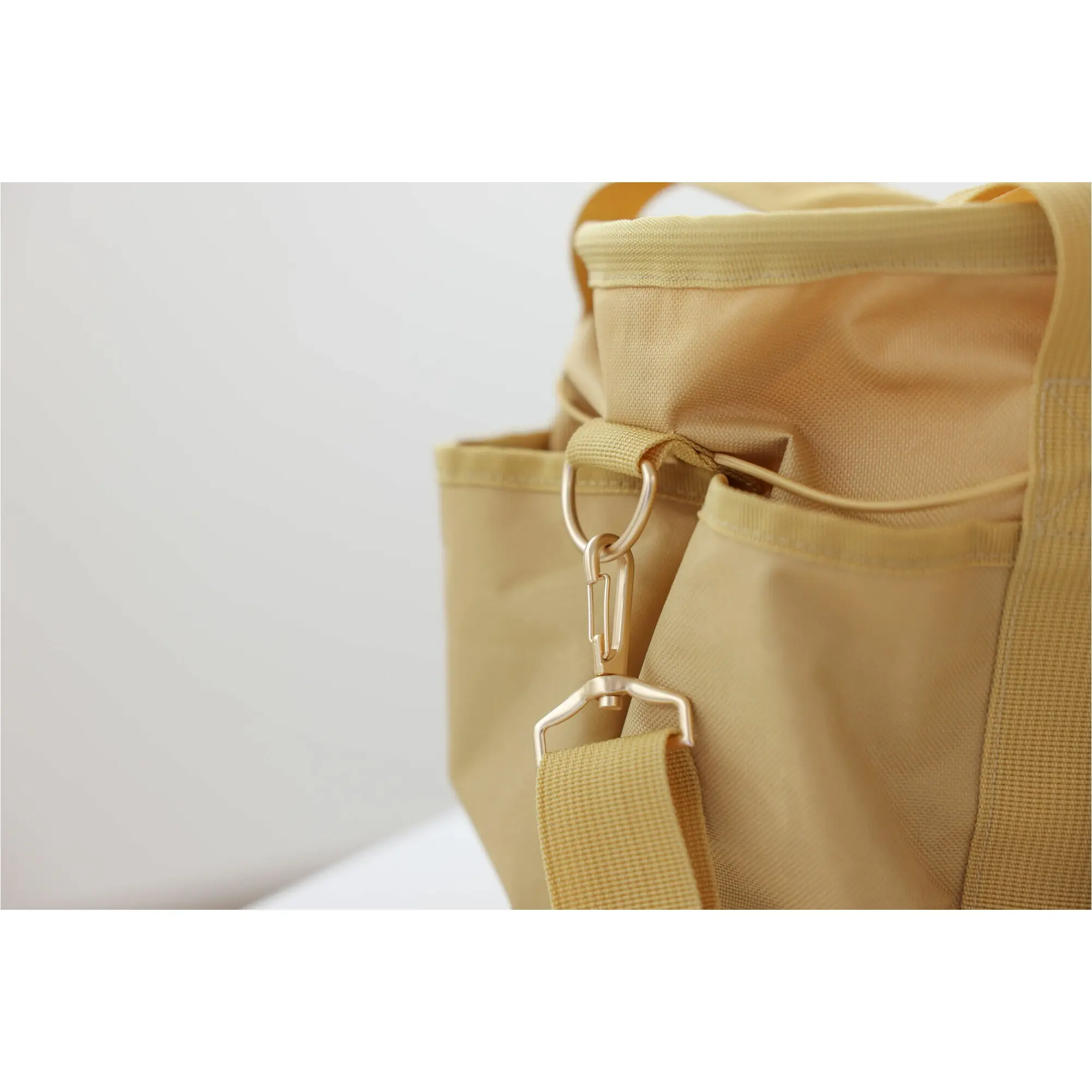 Putztasche goldfarben 30x25x25cm